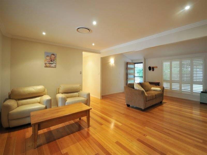 64 Worongary Road, Worongary QLD 4213