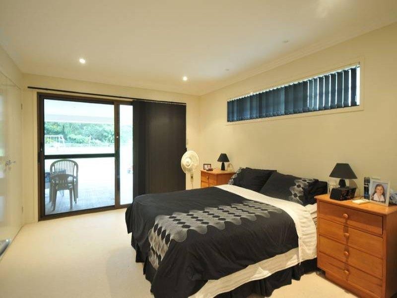 64 Worongary Road, Worongary QLD 4213