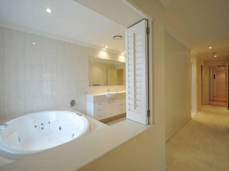 64 Worongary Road, Worongary QLD 4213