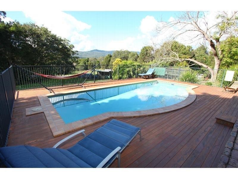 2 Coral Court, Witheren QLD 4275