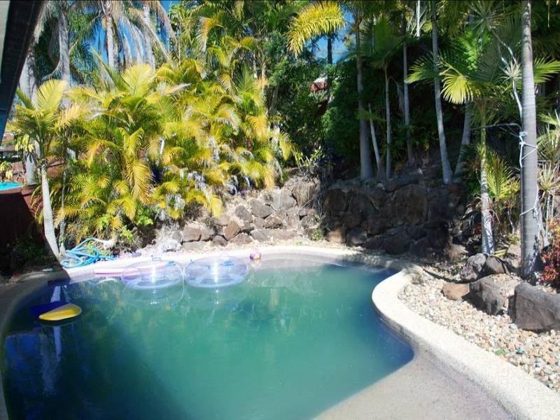 3 Culloden Court, Highland Park QLD 4211