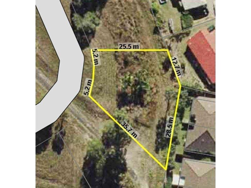 18 Therese Mary Avenue, Carrara QLD 4211