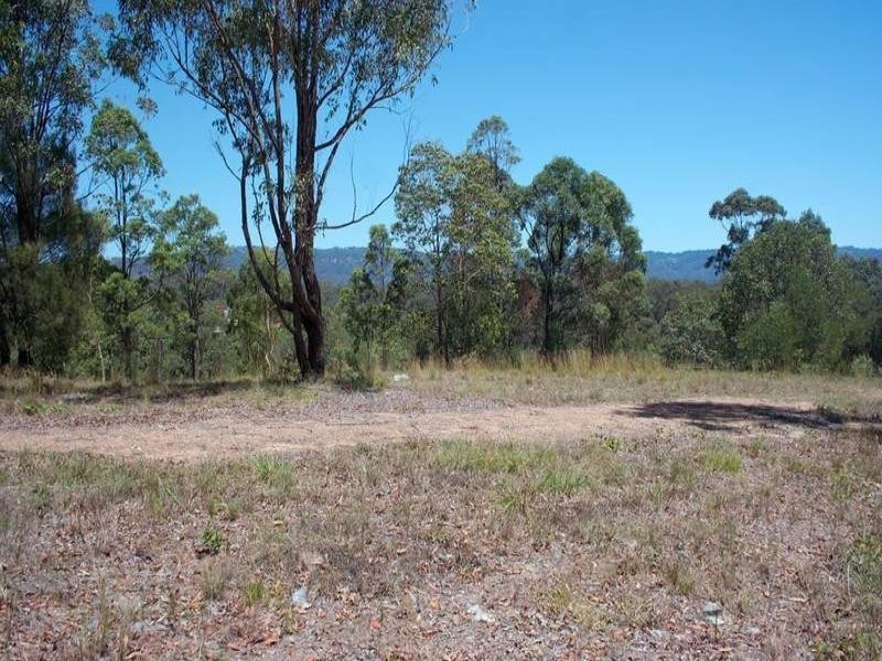 13 Mulwala Street, Maudsland QLD 4210