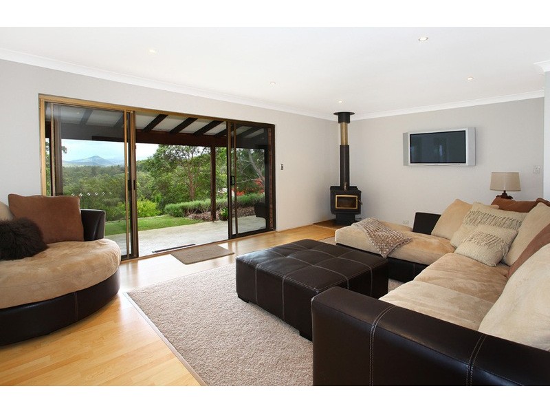 8 Parma Court, Mount Nathan QLD 4211