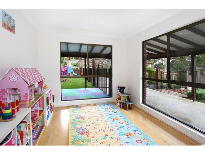 8 Parma Court, Mount Nathan QLD 4211