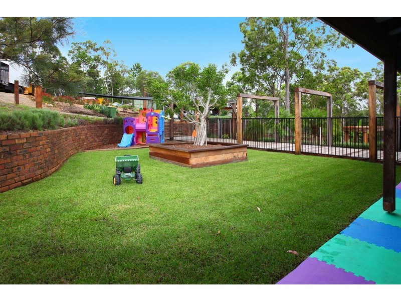 8 Parma Court, Mount Nathan QLD 4211