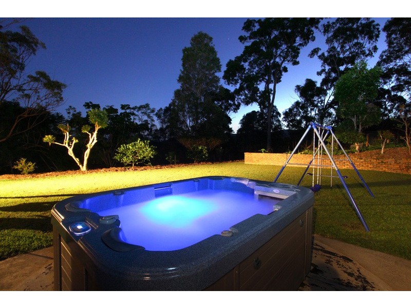 8 Parma Court, Mount Nathan QLD 4211