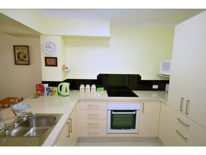 4/82 Lawrence Drive, Nerang QLD 4211