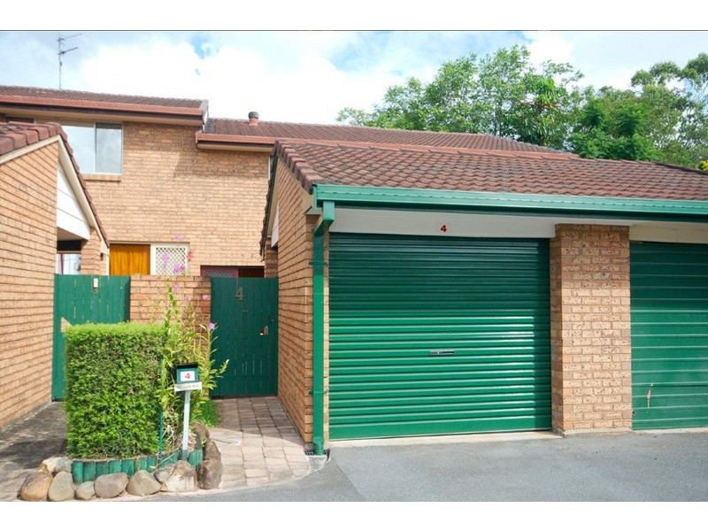 4/82 Lawrence Drive, Nerang QLD 4211