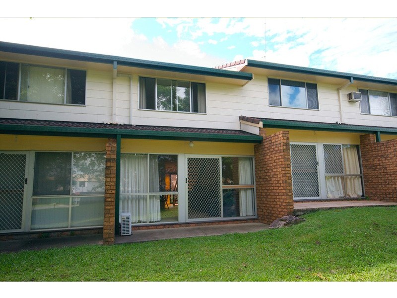 4/82 Lawrence Drive, Nerang QLD 4211