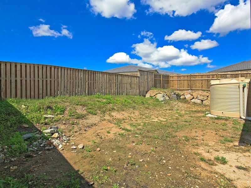 95 Wunburra Circle, Pacific Pines QLD 4211