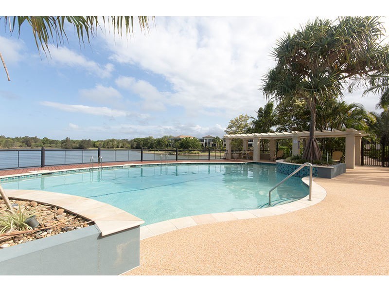 1099/1 The Cove Crescent, Carrara QLD 4211