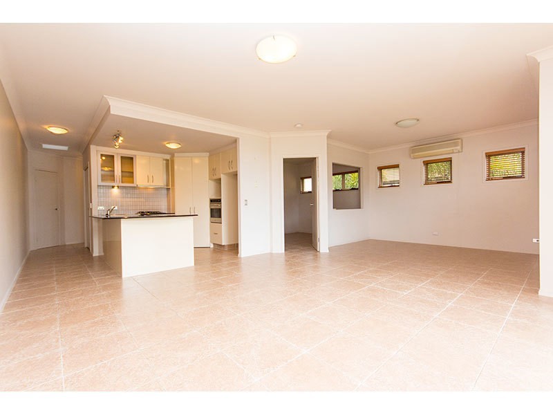 1099/1 The Cove Crescent, Carrara QLD 4211