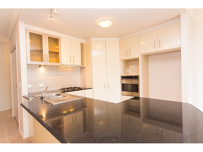 1099/1 The Cove Crescent, Carrara QLD 4211