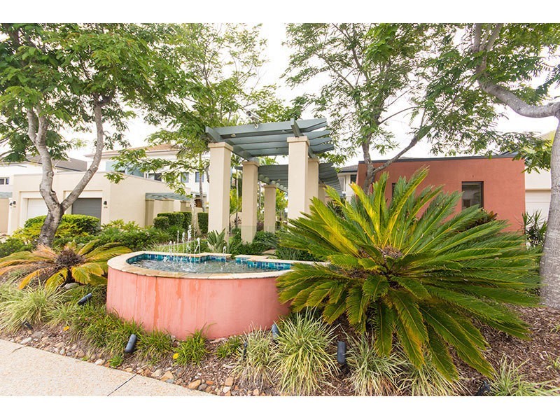 1099/1 The Cove Crescent, Carrara QLD 4211