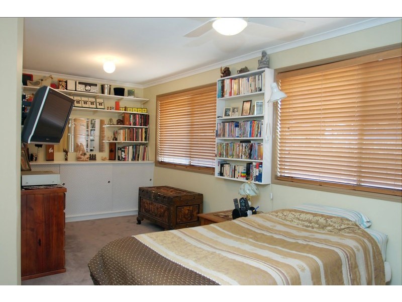 15 Saxon Court, Nerang QLD 4211