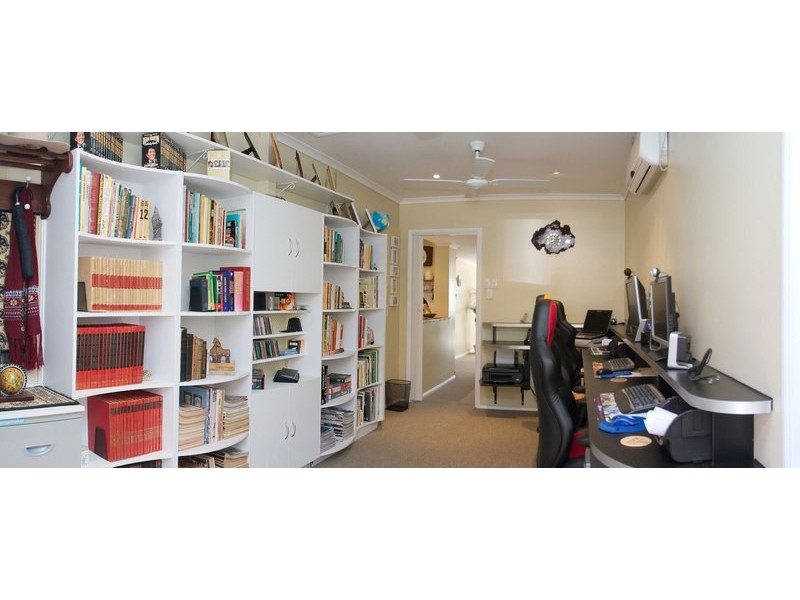 15 Saxon Court, Nerang QLD 4211