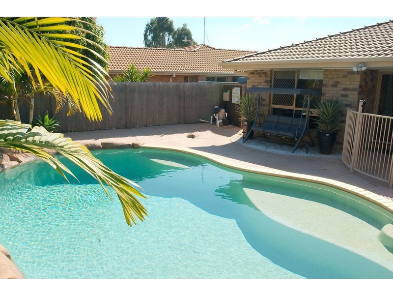 15 Saxon Court, Nerang QLD 4211