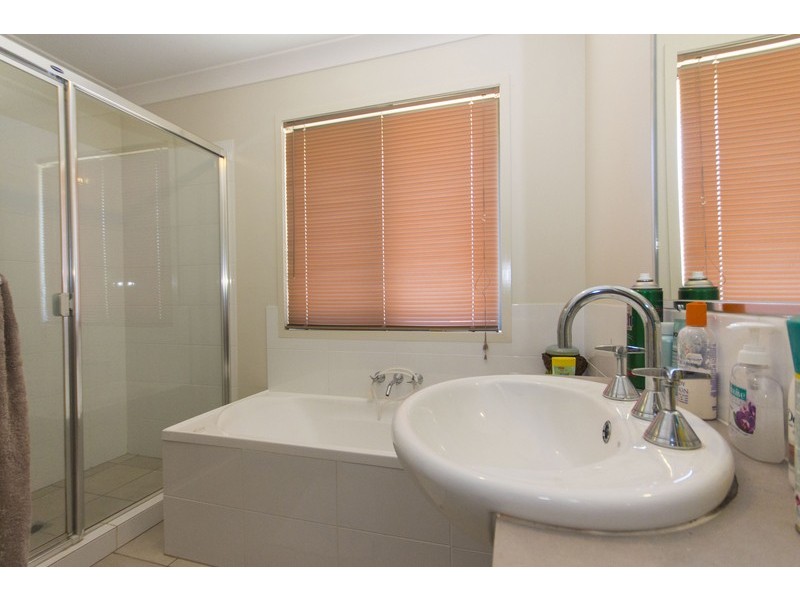 32 Edgeware Road, Pimpama QLD 4209