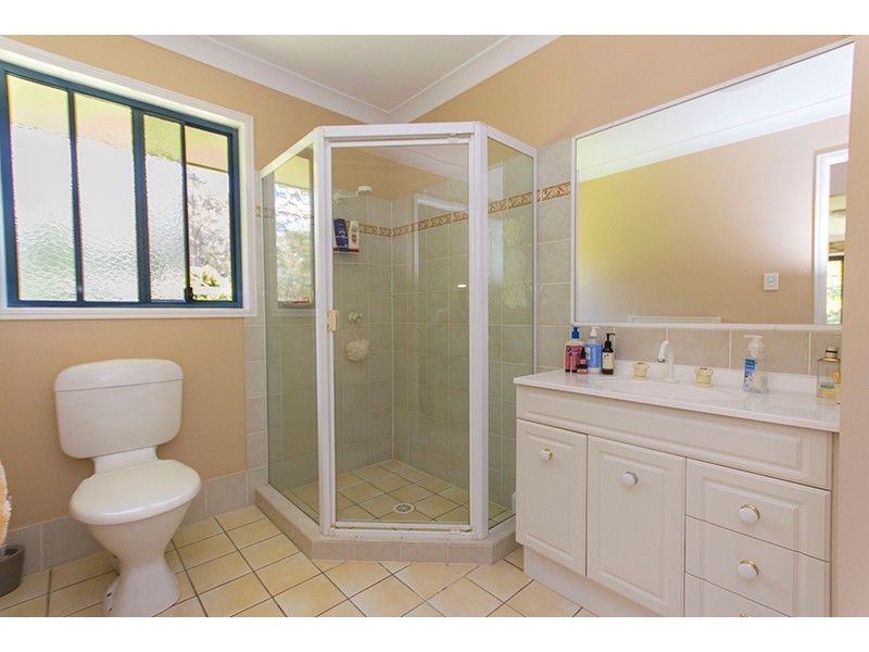 74 Trentbridge Court, Mount Nathan QLD 4211