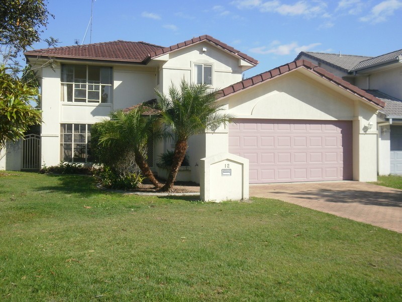 12 Royal Court, Ashmore QLD 4214