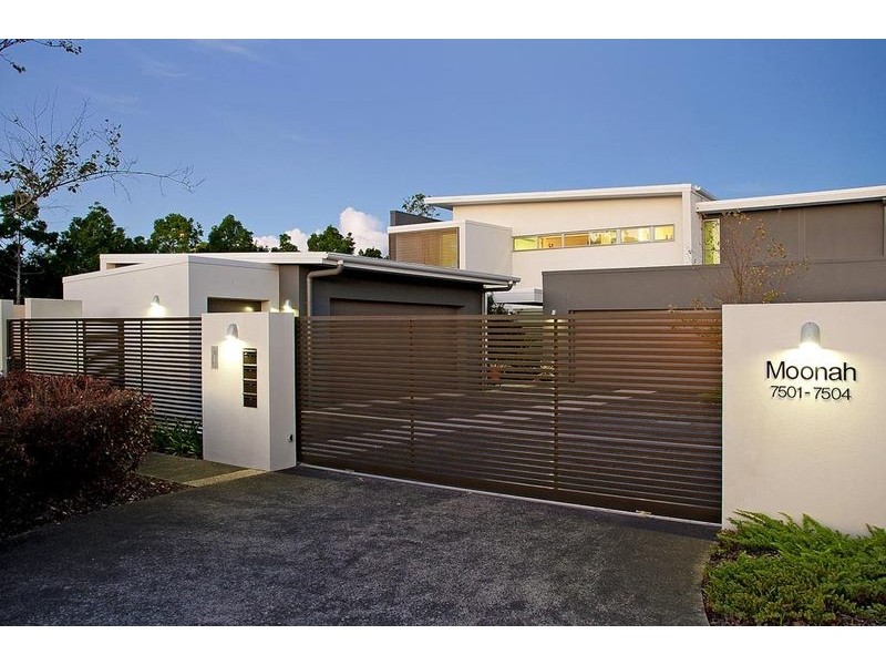 Hope Island QLD 4212