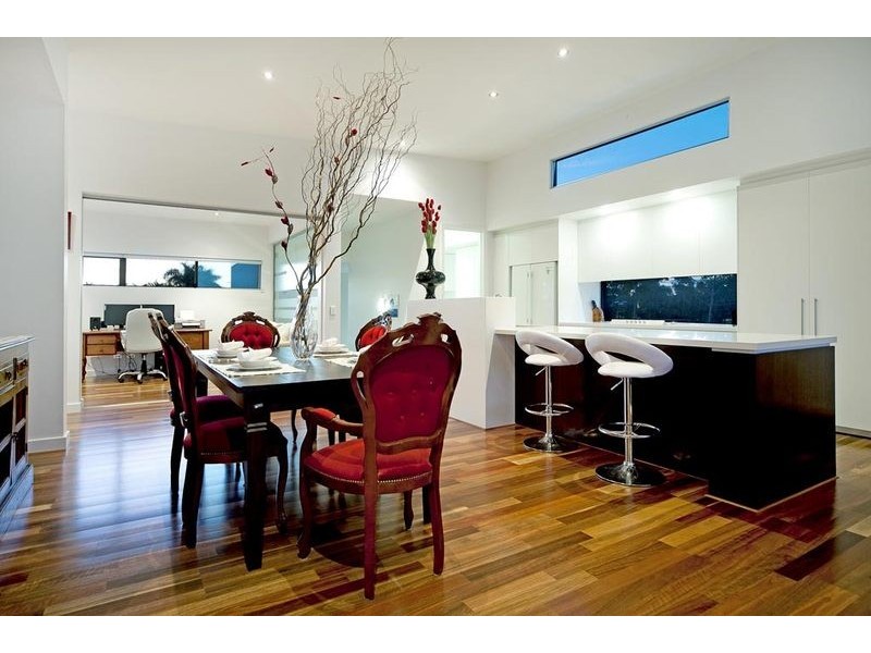 Hope Island QLD 4212