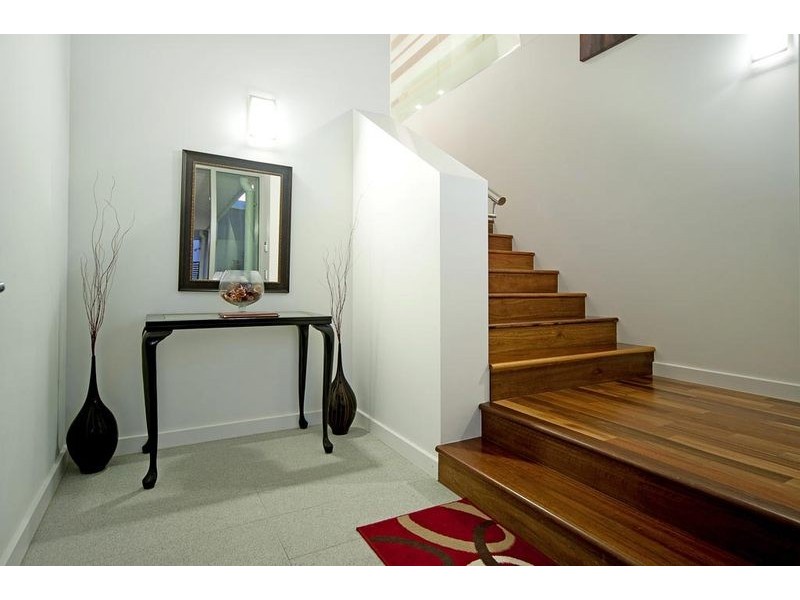 Hope Island QLD 4212