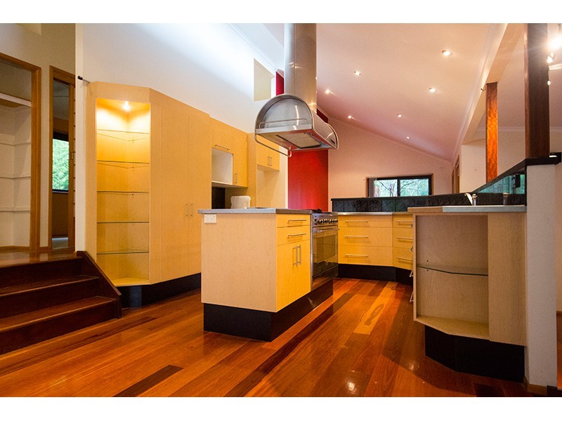 17 Newlands Drive, Mount Nathan QLD 4211