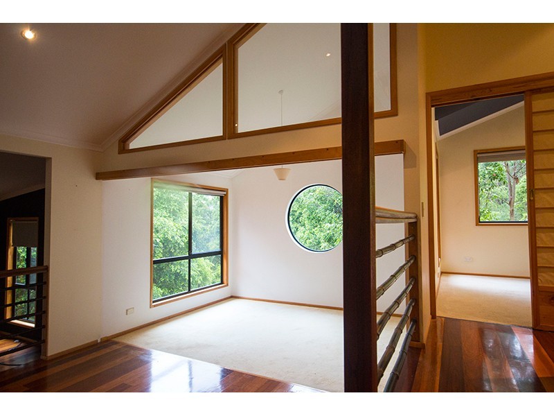 17 Newlands Drive, Mount Nathan QLD 4211