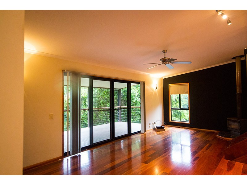 17 Newlands Drive, Mount Nathan QLD 4211