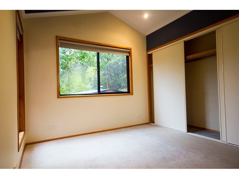 17 Newlands Drive, Mount Nathan QLD 4211