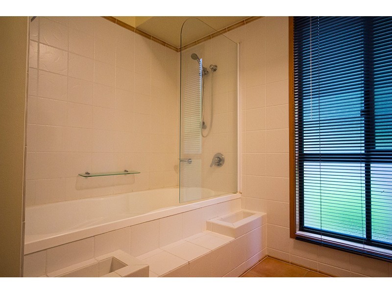 17 Newlands Drive, Mount Nathan QLD 4211