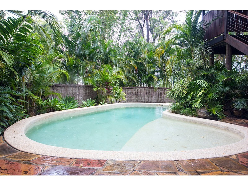 17 Newlands Drive, Mount Nathan QLD 4211