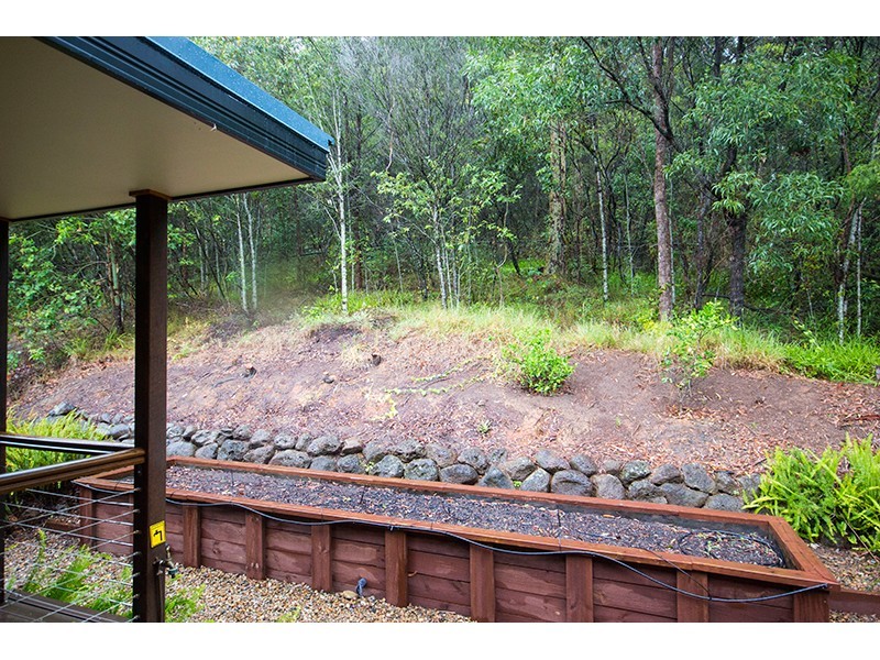 17 Newlands Drive, Mount Nathan QLD 4211