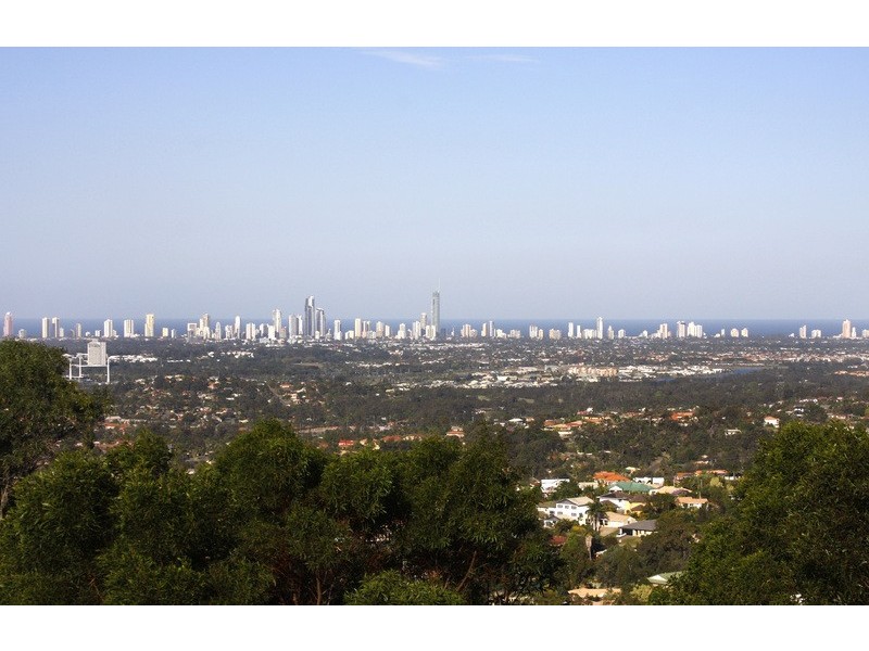 Highland Park QLD 4211