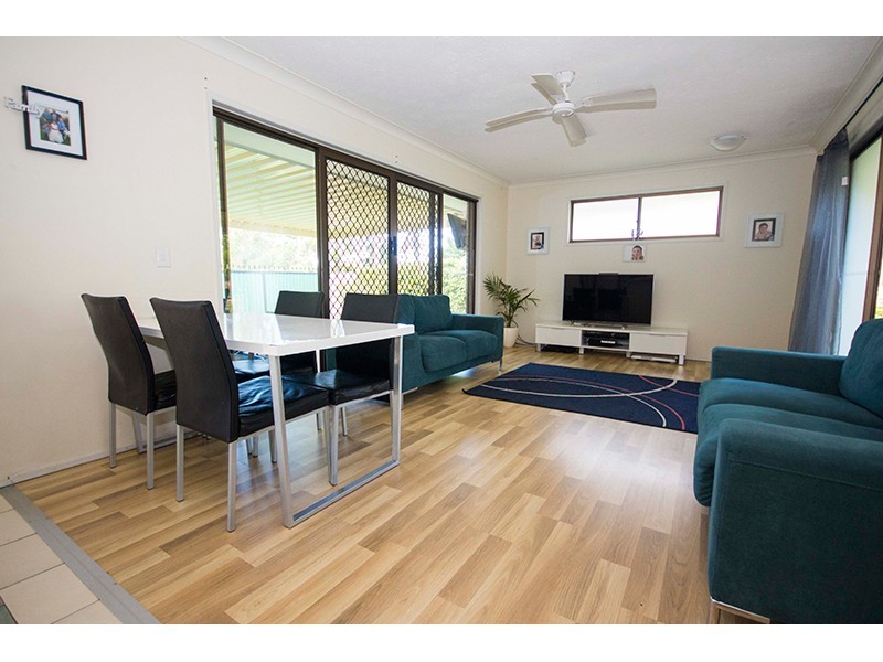 9 Pleasant Court, Carrara QLD 4211