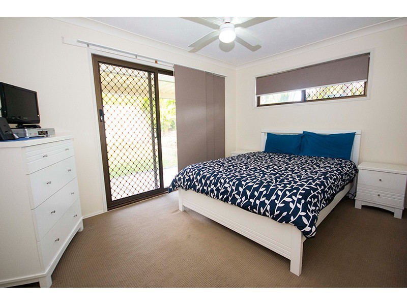 9 Pleasant Court, Carrara QLD 4211