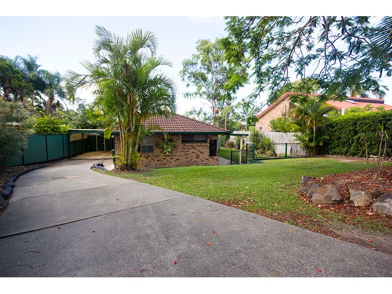 9 Pleasant Court, Carrara QLD 4211