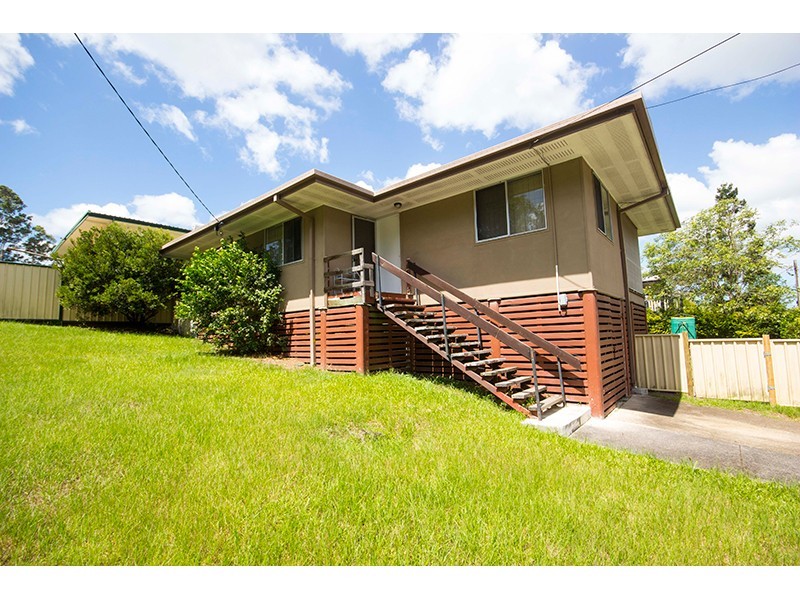 33 Lavelle Street, Nerang QLD 4211