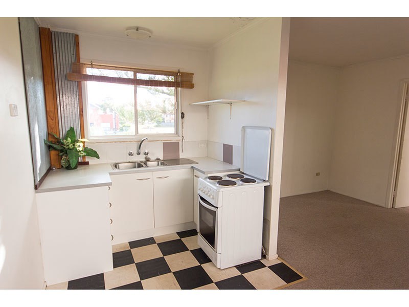 4/8 Robert Street, Labrador QLD 4215