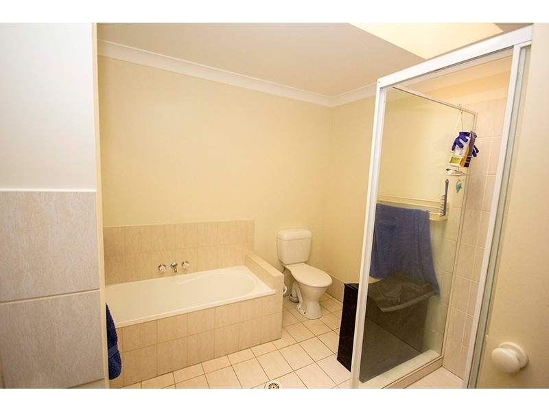 1/12 Tamarind Close, Nerang QLD 4211