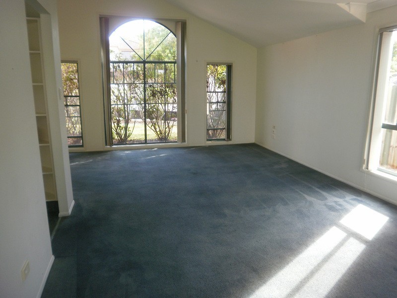 3 Encore Court, Ashmore QLD 4214