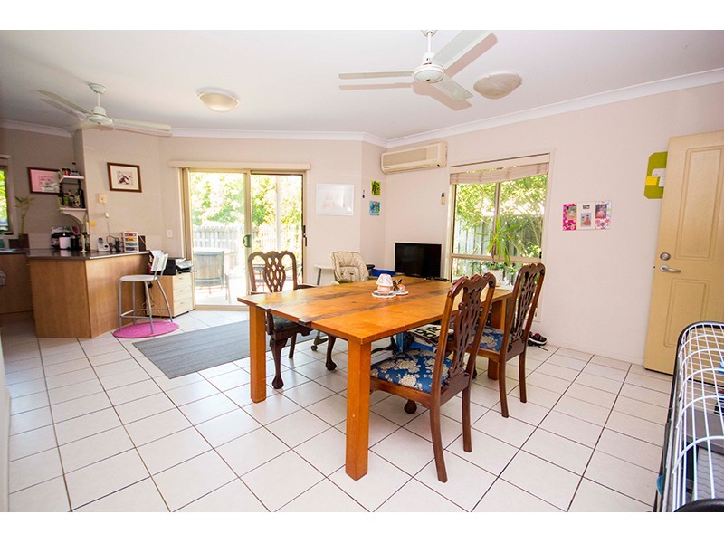 2/21 Hellman Street, Molendinar QLD 4214