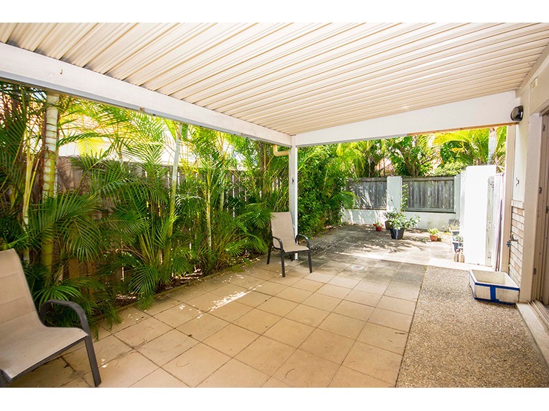 2/21 Hellman Street, Molendinar QLD 4214