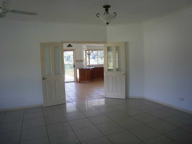 261 Clagiraba Road, Clagiraba QLD 4211