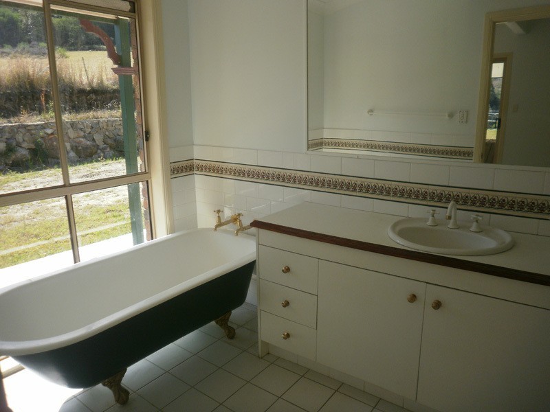 261 Clagiraba Road, Clagiraba QLD 4211