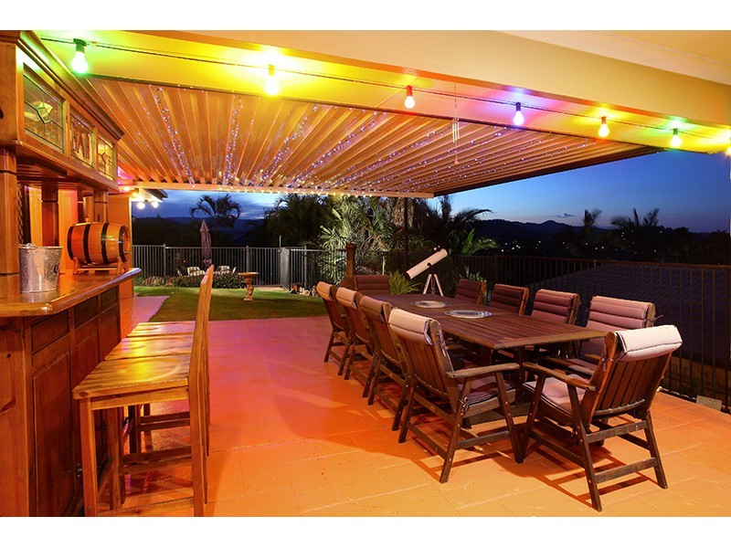 11 Mitaro Rise, Pacific Pines QLD 4211
