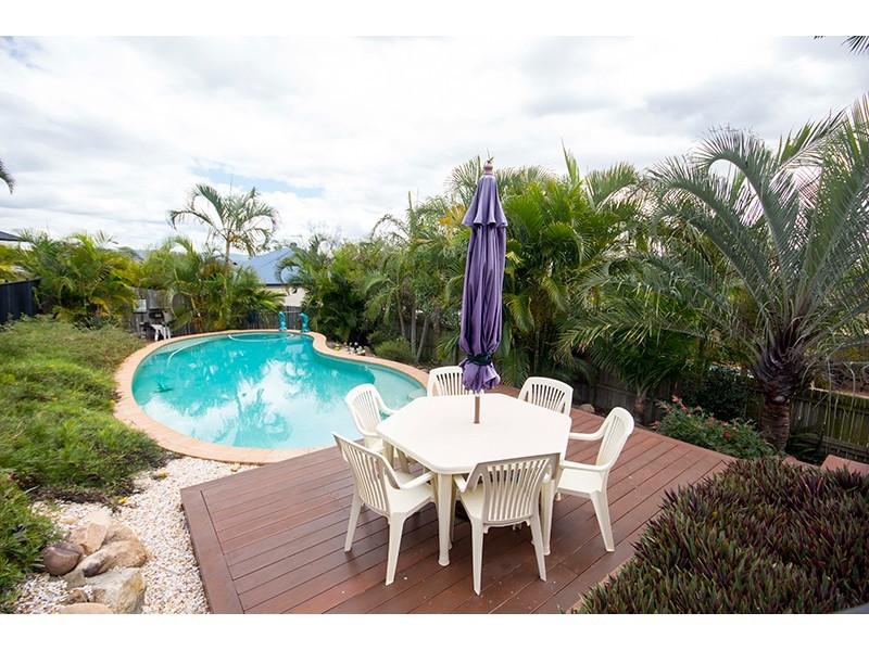 11 Mitaro Rise, Pacific Pines QLD 4211