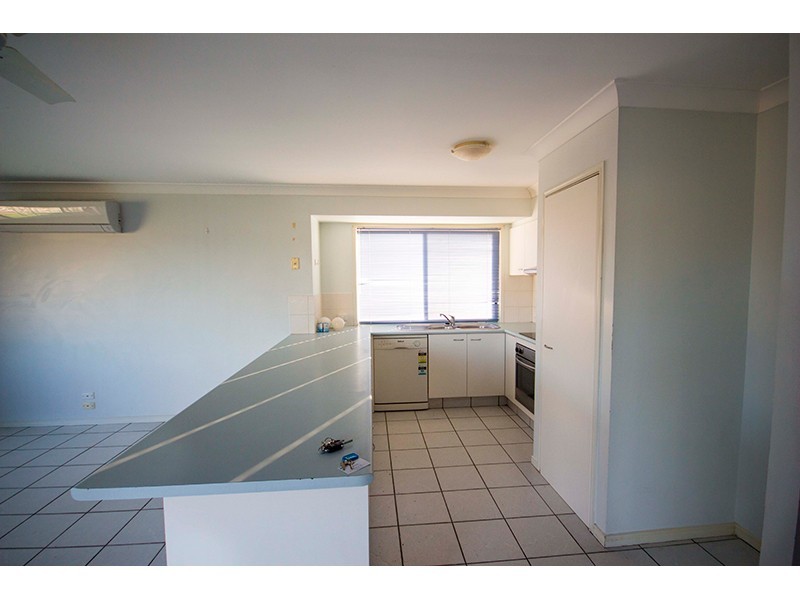 7 Henderson Rise, Pacific Pines QLD 4211
